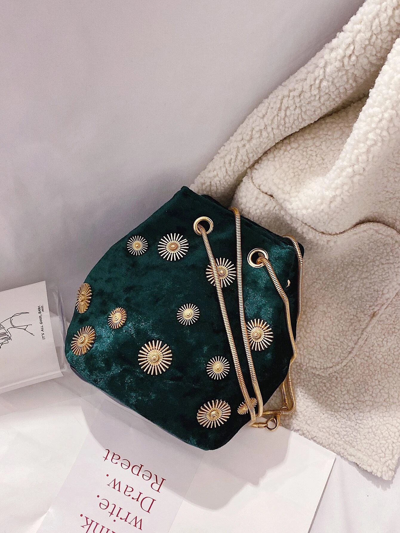 Lightweight Glamorous,Quiet Luxury,Exquisite New Simple Chain Crossbody Velvet Mini Bucket Bag With Floral Decor shein