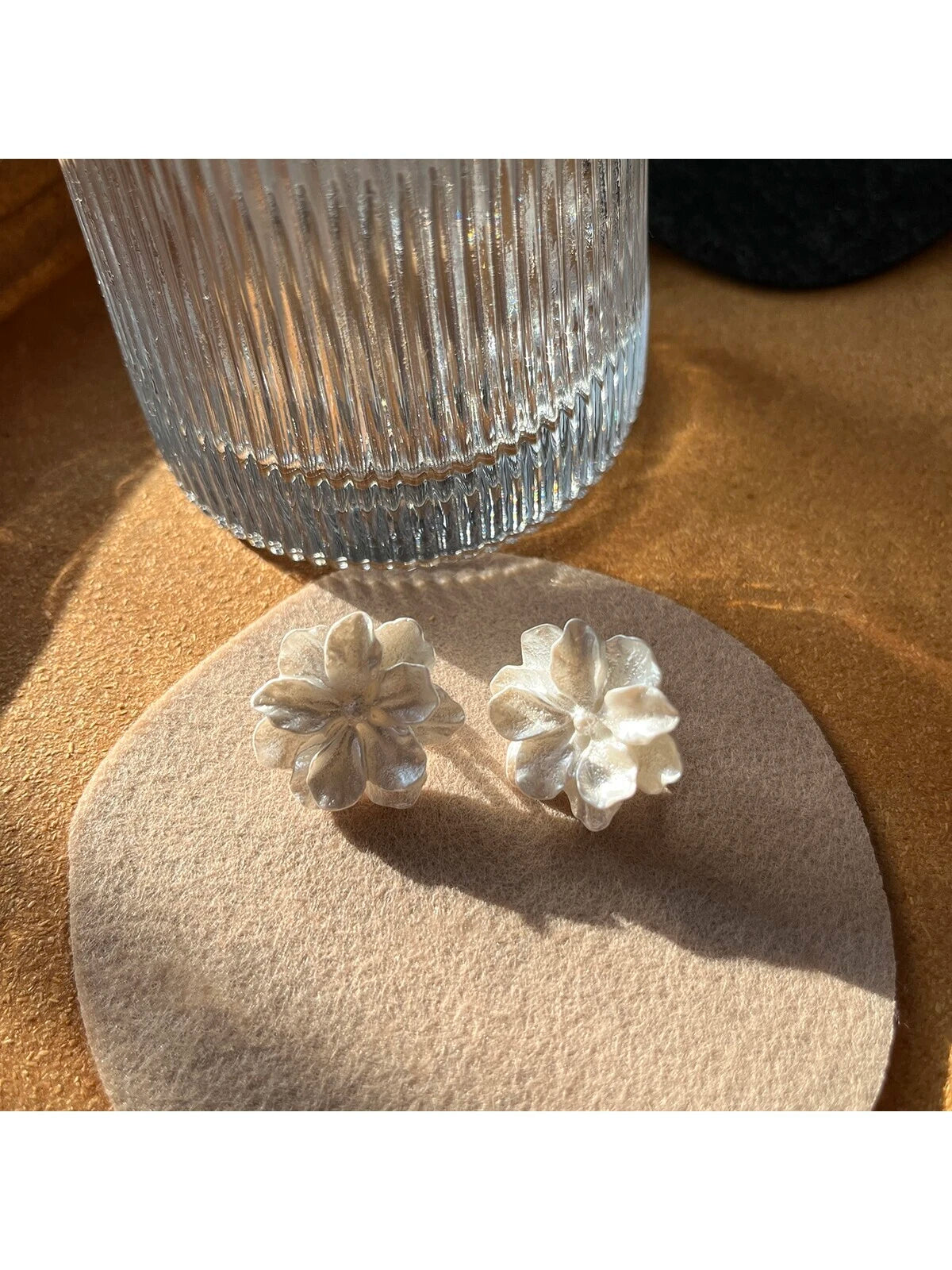 Flower Design Stud Earrings shein