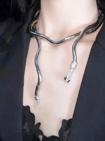 1pc Dark Earth Cool Open Casual Shape Snake Design Sense Unique Premium Necklace Collar shein