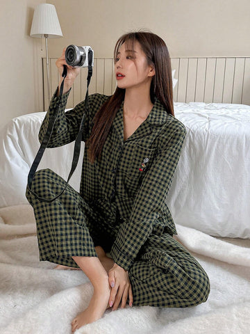 DAZY 2pcs Plaid Embroidery Pajama Set Shein