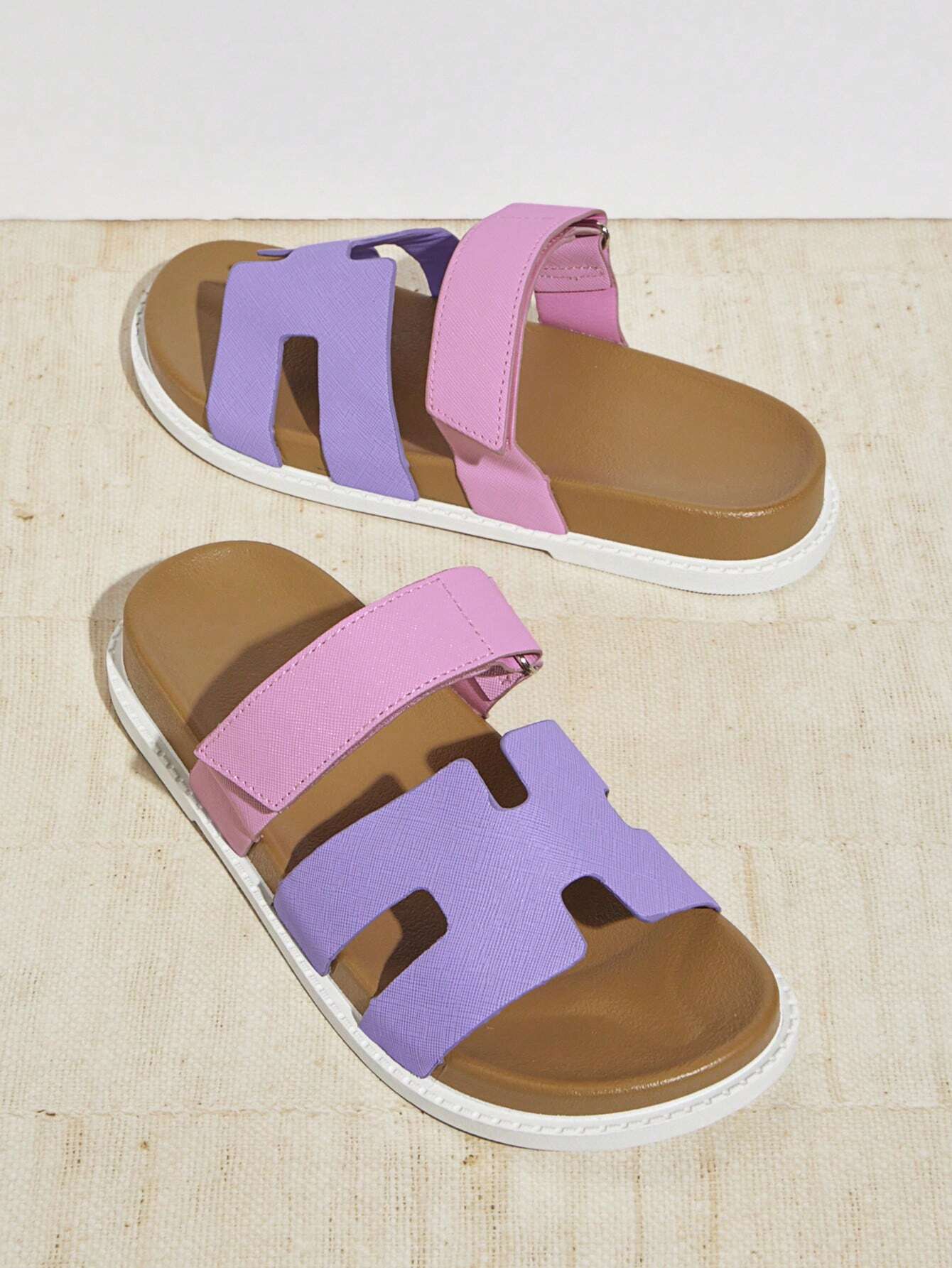 SHUZIA Ladies" Fashionable Color-Block Comfortable Flat Sandals shein