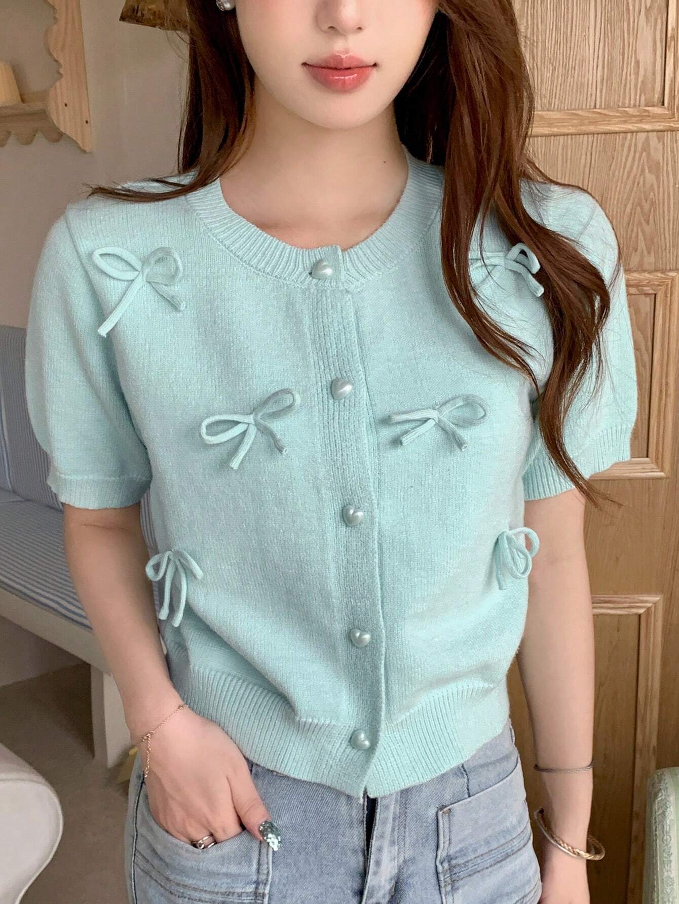 DAZY Solid Color Short Sleeve Round Neck Bow Tie Women Cardigan shein