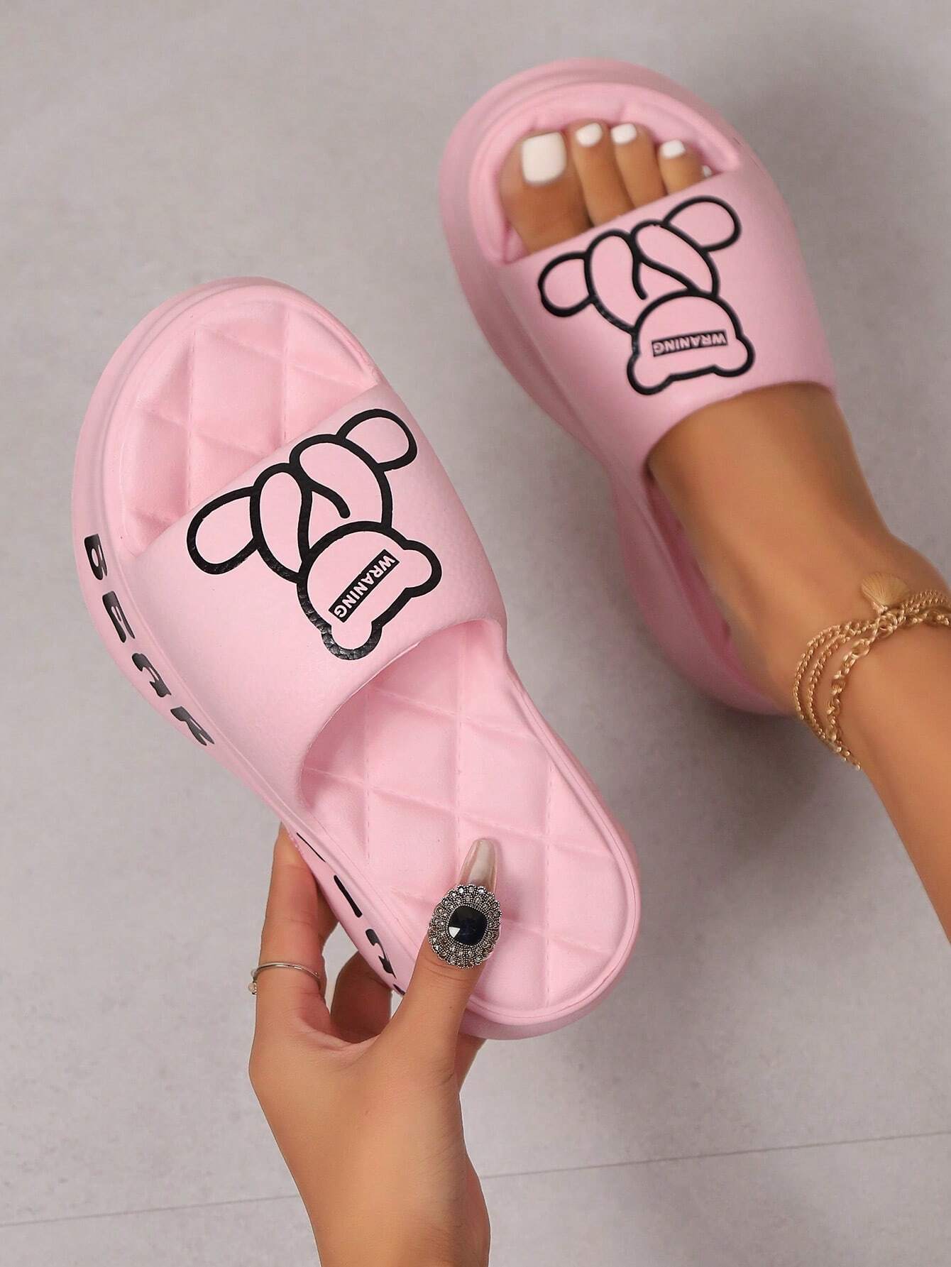 Fashion Women's Cute Cartoon Bear Printed EVA Rubber Integrated Molded Casual Open Toe High Heel Slippers shein