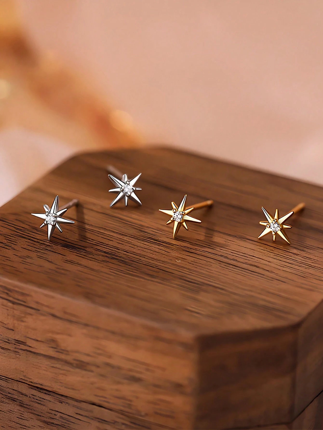 1pair S999 Sterling Silver Cubic Zirconia Eight-pointed Star Design Symmetric Earrings shein