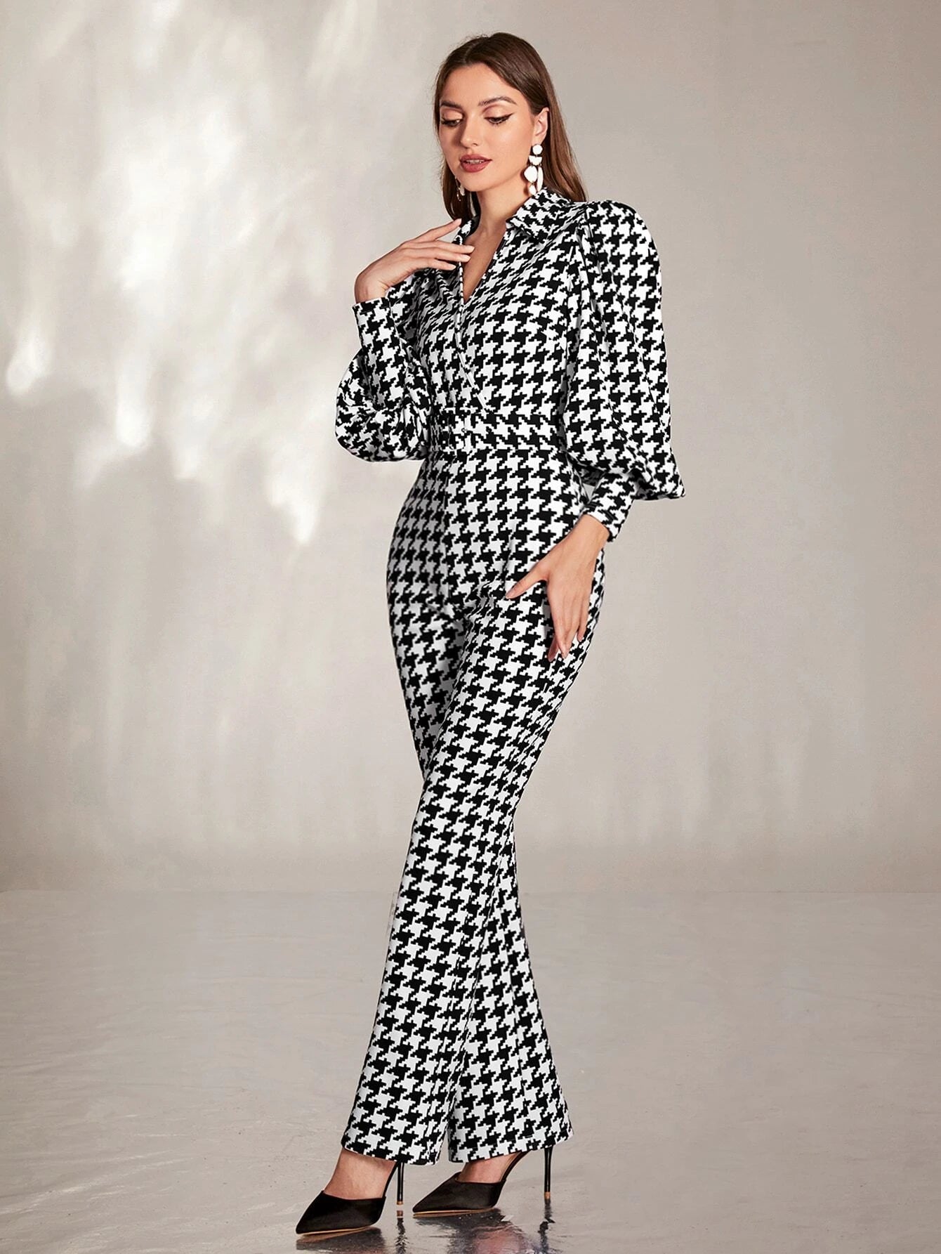 Modely Houndstooth Lantern Sleeve Flare Leg Jumpsuit shein